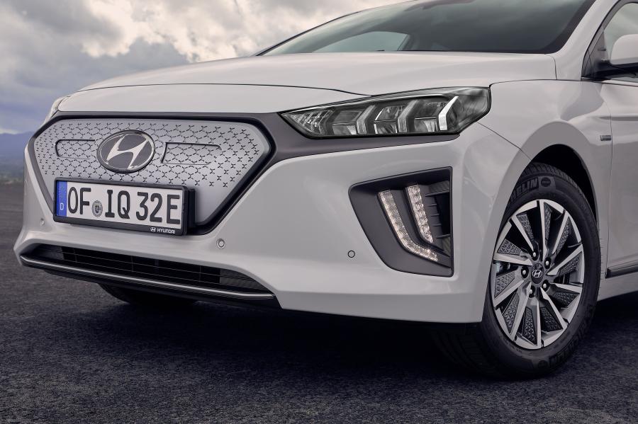 Детали экстерьера Hyundai IONIQ electric (AE) 2019 года  (WW) (фото 22 из 44)